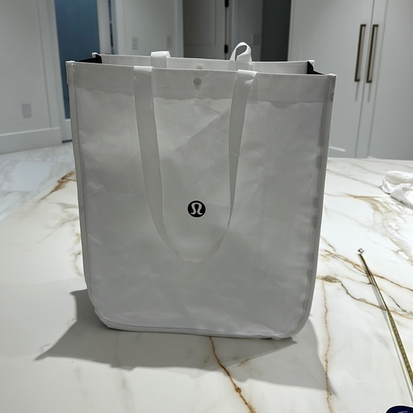 lululemon athletica Handbags - Lululemon Large shopper